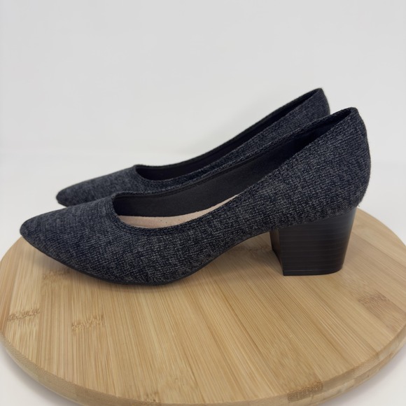 Clarks Collection Shoes Womens Size 8 Gray Pointed Toe Block Heel Comfort Pump - Picture 6 of 10